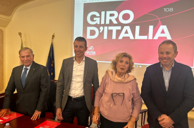 Giro d’Italia a Lecce, atteso boom di turisti. Poli Bortone: «Fiduciosi nel sostegno della Regione»