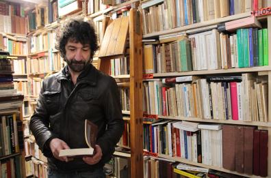 Bari, dal restauro di mobili ai libri di antiquariato: la storia dei fratelli Miolla e della loro Piccinni 100