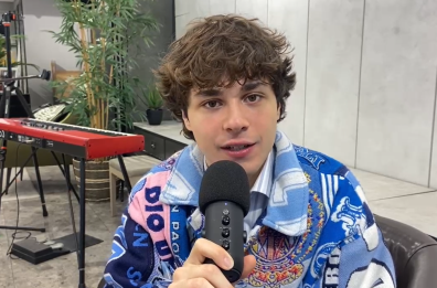 Nuove Proposte, Settembre racconta alla «Gazzetta» il suo Sanremo: «Spero arrivi al pubblico tutta la mia anima»