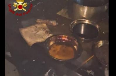 Bari, padella di olio bollente prende fuoco: principio di incendio in un ristorante di sushi 
