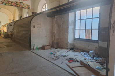Bari, l'ex Manifattura tra degrado e atti vandalici: l’idea di trasformare il mercato in Boqueria
