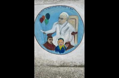 San Ferdinando di Puglia, un murale per Papa Francesco insieme ai bambini: l'augurio di pronta guarigione
