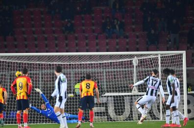 Lecce-Udinese: 0-1 bianconeri vincono su rigore di Lucca. Lo sfogo di Sticchi Damiani