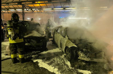 Taranto, incendi di auto da Ventriglia e prestiti «a strozzo»: sei condannati e un assolto