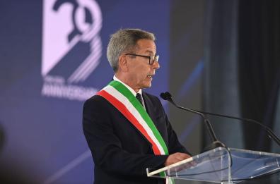 Ora trema anche Brindisi: si cercano firme per mandare a casa il sindaco
