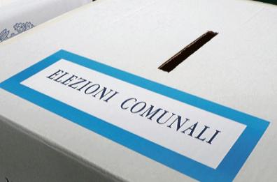 Taranto, le chat di fuoco dell'area Melucci contro  i traditori dell’ultima ora: «Perché lo hanno fatto?»