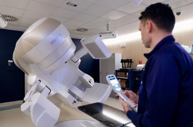 Bari, all'istituto tumori  Giovanni Paolo II inaugurato il nuovo acceleratore lineare