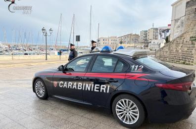Prestava denaro e chiedeva indietro tassi usurari fino al 110%: arrestato ottico 70enne a Molfetta