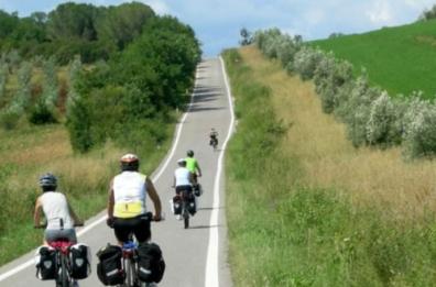 In bici da Termoli a Barletta lungo il corridoio della futura ciclovia Adriatica 
