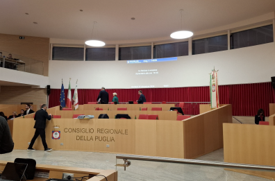 Consiglio Regionale Puglia, è tutto un «battiquorum» degli uscenti