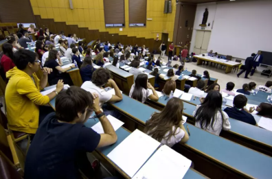 Nelle Università pugliesi servizio di interpretariato in lingua dei segni per chi soffre di disabilità uditive