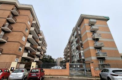 Accoltella vicino di casa durante una lite: 70enne arrestato a Bari, la vittima è finita in Rianimazione