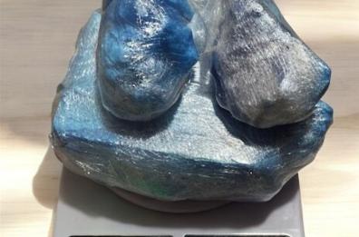 Capurso, in macchina con 770 grammi di cocaina in pietra: arrestati un 34enne e un 35enne