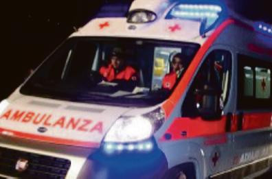Sammichele, motociclista contro un trattore: ricoverato d'urgenza, è grave