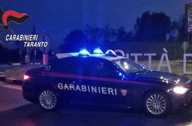 Va a casa della ex a trovare la figlia, litiga con il suocero e gli sferra un pugno in faccia: arrestato 25enne a Ginosa