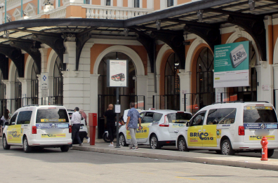 Bari, per le licenze dei taxi è spaccatura tra consiglieri e assessore
