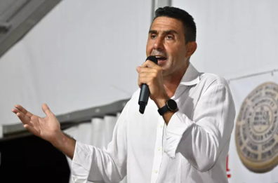 Scontro fra due auto a Viareggio, su una viaggiava il generale Vannacci: illeso