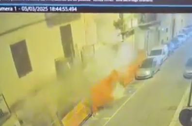 Bari, parla il direttore dei lavori: «Ho citofonato a tutti dicendo uscite, il palazzo sta crollando. C’erano persone in casa»