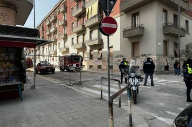 Crollo a Bari, l'Arpa per il momento rassicura: «Nell'aria non ci sono fibre di amianto»