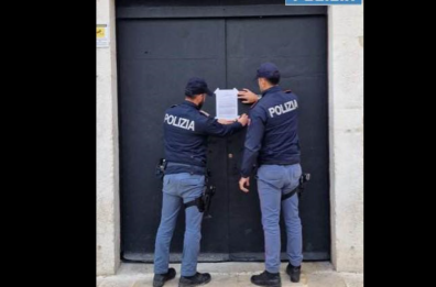 Barletta, i dipendenti del locale chiuso dopo una rissa: «A pagare solo noi incolpevoli lavoratori»
