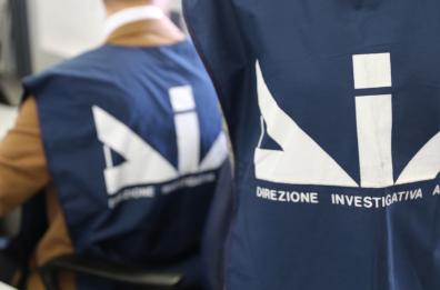La Dia di Bari confisca 23 milioni di euro di beni a 23 persone condannate per mafia e droga: ville, auto e orologi di lusso