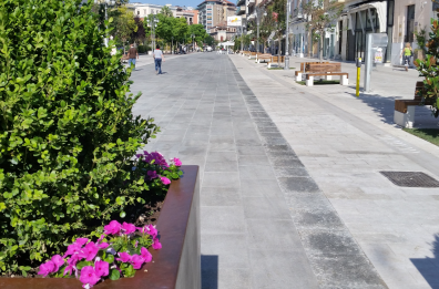 Foggia, stop ad alcol e musica dopo le 24 ma solo nelle aree pubbliche: da domani l’ordinanza