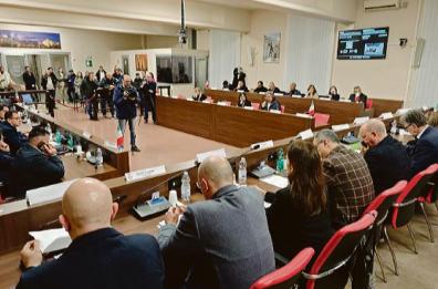 Barletta, maggioranza senza pace: le assenze bloccano il Consiglio