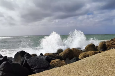 Maltempo, ancora venti di burrasca che sferzano la Puglia: prorogata al 24 marzo l'allerta gialla