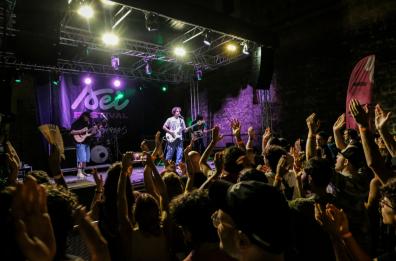 Nel Salento torna il SEI Festival: tra i primi nomi annunciati Lucio Corsi, Giorgio Poi, Seun Kuti & Egypt 80