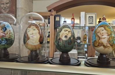 Da Giovinazzo la storia del pasticciere Nicola Giotti e delle sue uova di cioccolato aerografate