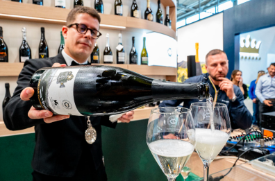 Torna il Vinitaly tra ansie e speranze: scenario incerto a causa dei dazi ma numeri da record
