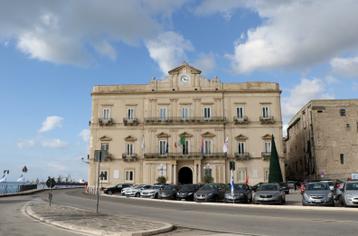Taranto, sono almeno otto gli aspiranti al dopo-Melucci