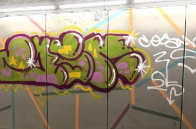 Barletta, Daspo urbano contro i writer: ancora imbrattato il sottopasso