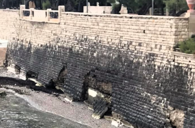 A Trani il muraglione cade a pezzi: accelerazione per il restauro
