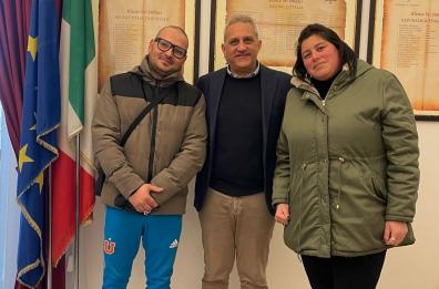 Dalla Pampas argentine ai Monti Dauni, l'imprenditore edile si trasferisce a Candela e si reinventa falegname