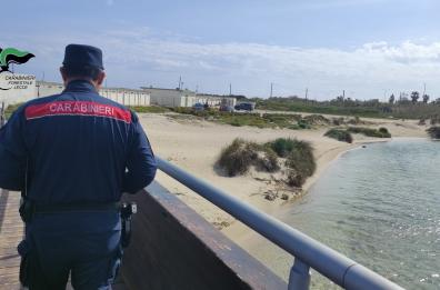 Torre Chianca, sequestrati 5 immobili abusivi a due passi dal mare: denunciati i proprietari