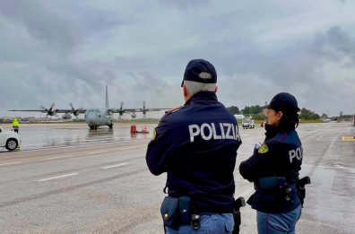 Rubano Rolex dimenticato da una passeggera ai controlli a Malpensa: all'atterraggio a Brindisi accolti dalla polizia
