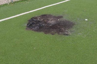 Bari Palese, vandali scatenati nella 167: a fuoco nuovo campo di calcetto