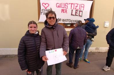 Presicce scende in strada per chiedere «giustizia per Leo», il barboncino ucciso con un colpo di pistola a piombini