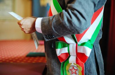Norma anti-sindaci, il 9 luglio udienza alla Corte costituzionale: i primi cittadini pugliesi potranno candidarsi alle Regionali