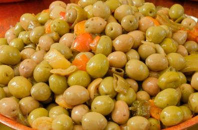 Trani, dopo la morte del 70enne per listeria chiuso un supermercato