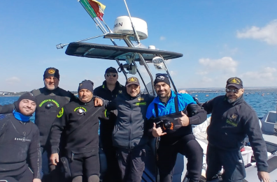 Taranto, sommozzatori a caccia di rifiuti nel Mar Piccolo: «Sul fondo materiale ormai irrecuperabile»