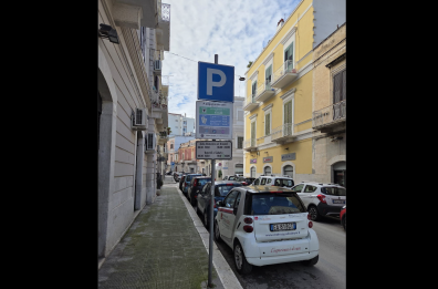 Trani, querelle per la sosta a pagamento: dal 5 maggio si paga, ma ora è caos