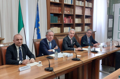 Una fabbrica di turbine eoliche sorgerà tra Brindisi e Taranto. Urso: più lavoro per il territorio