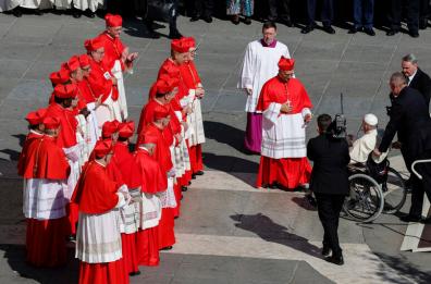 Si apre la corsa per la successione: Francesco ha nominato il 70% dei cardinali del conclave