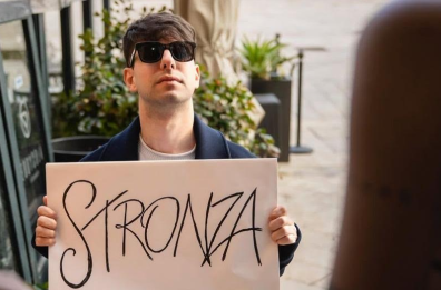 «Stronza», l'inno estivo leggero e ironico è firmato dal barese Il Mago