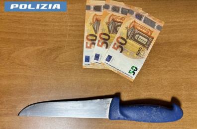 Manduria, armato di coltello rapina un uomo in farmacia: arrestato 50enne