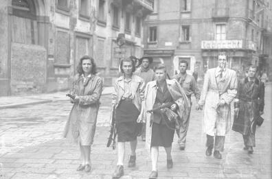 Le donne della resistenza si liberano dagli stereotipi 