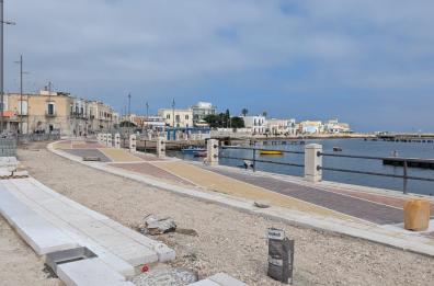 Bari, sul lungomare di Santo Spirito presto ci saranno aiuole, tamerici e banchi del pesce vista mare