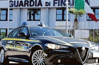 Taranto, sottrae 270mila euro dai conti delle procedure di pignoramento di cui era custode: condannato avvocato